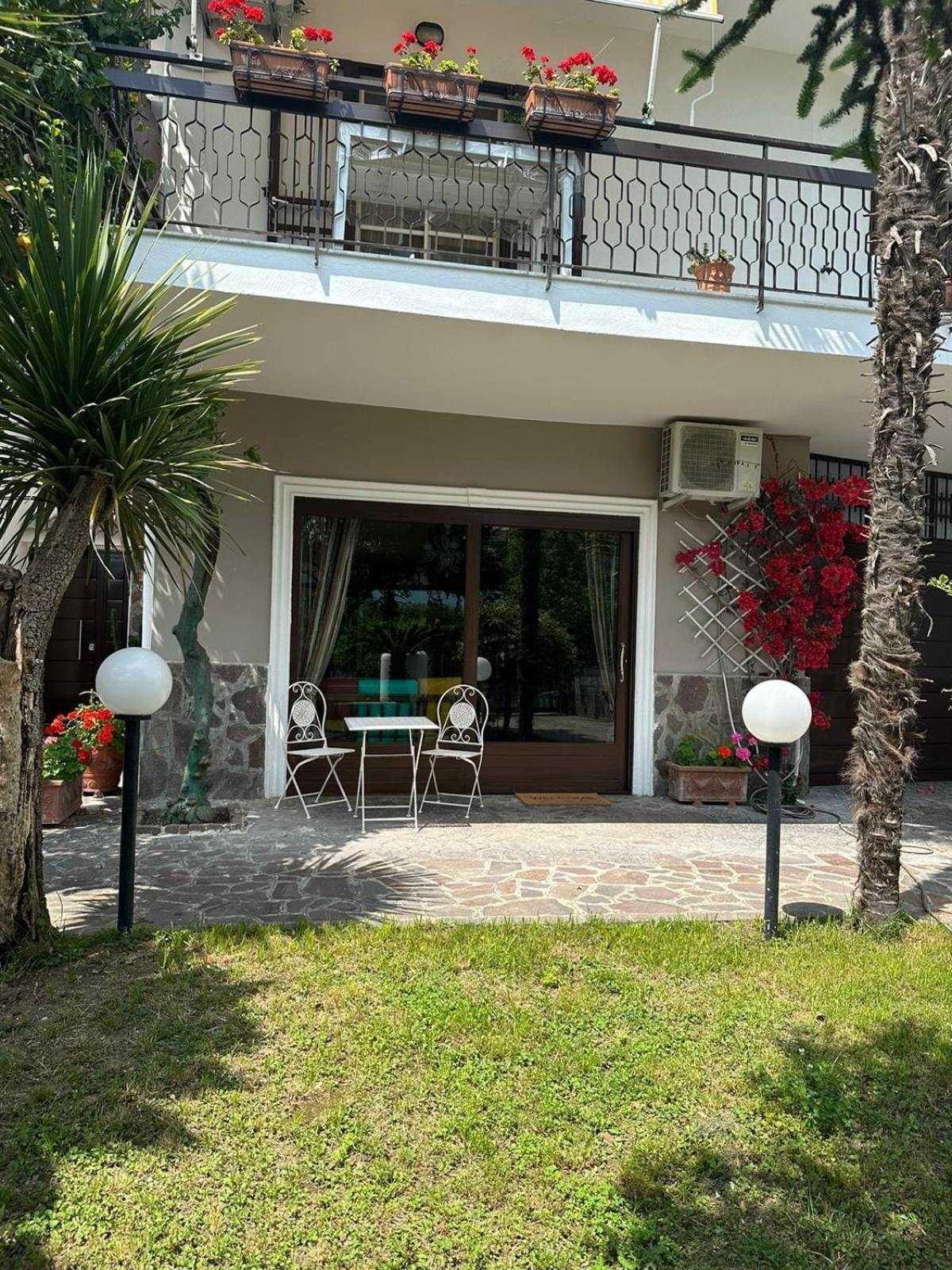 Ospitalita Il Noce Bed and Breakfast Brusciano Eksteriør billede